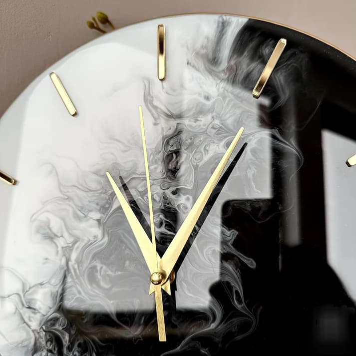 Silent sweep movement on monochrome resin wall clock