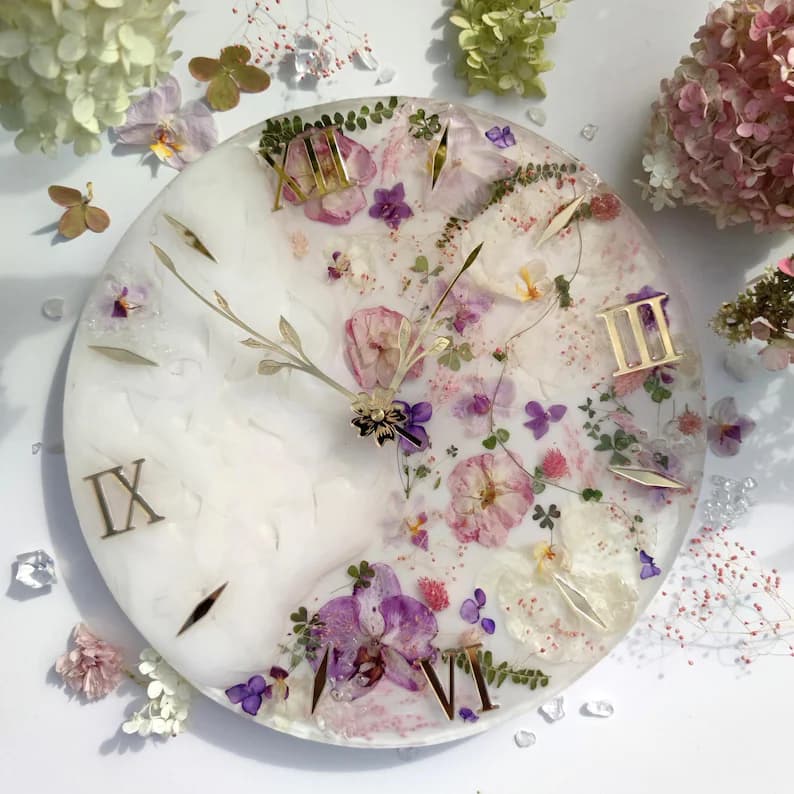 Elegant silent floral wall clock for home decor